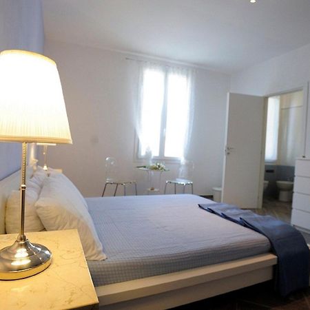 تراباني A Babordo B&B الغرفة الصورة