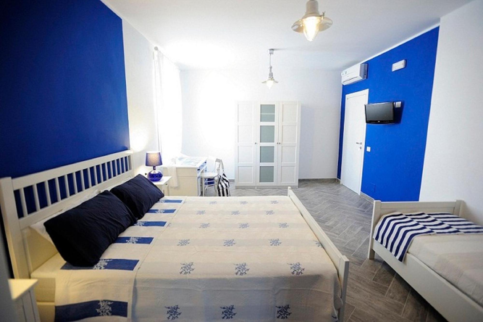 تراباني A Babordo B&B الغرفة الصورة